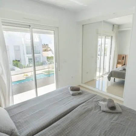 Helgafell Superior Duplex Apartment *